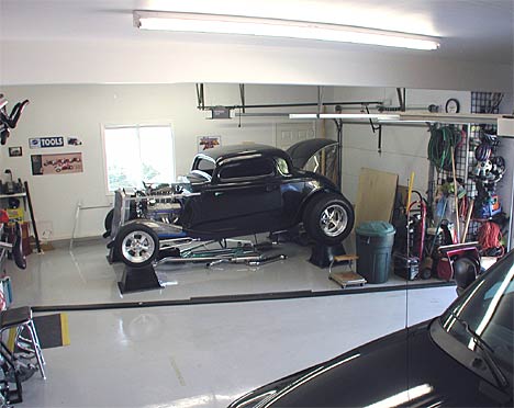 garageshot0802.jpg (36069 bytes)